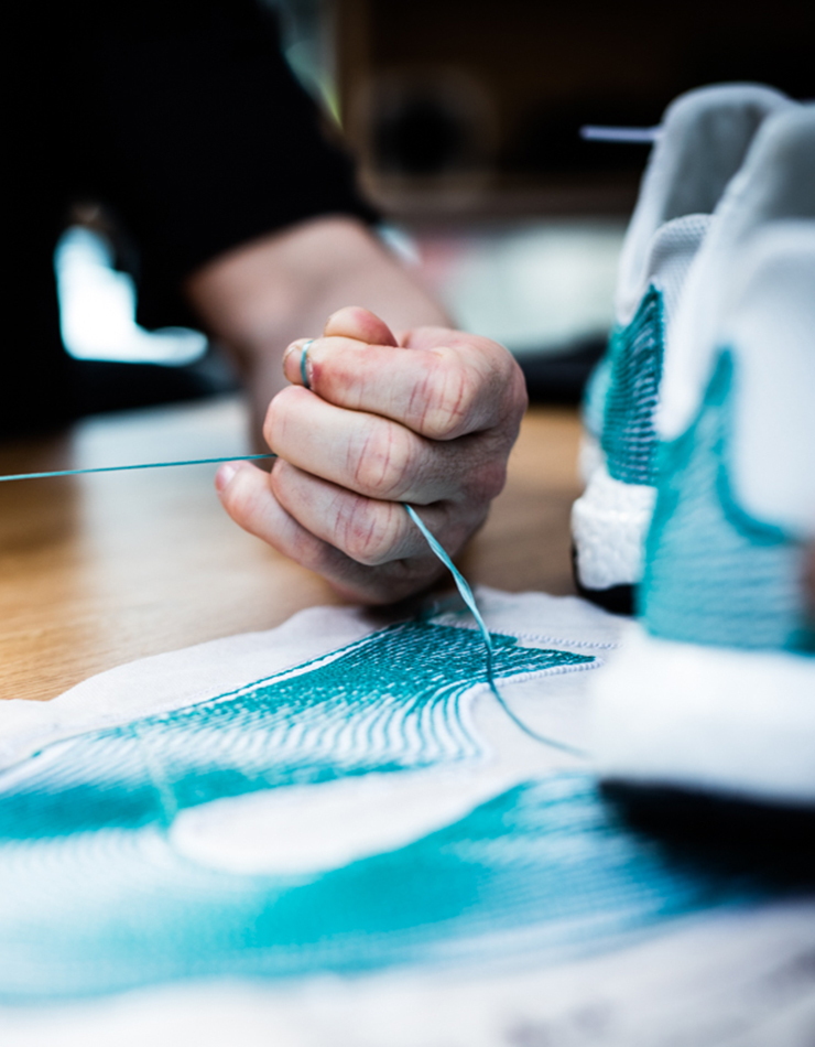 Primeblue, ein hochfunktionelles Garn, das Parley Ocean Plastic enthält (Foto)